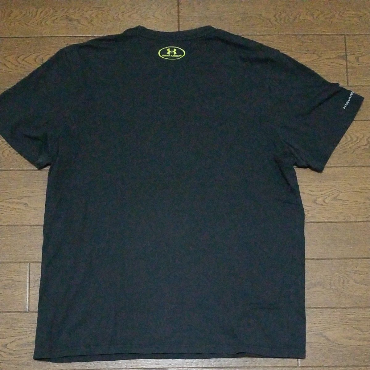 UNDER ARMOUR ビッグロゴ　プリントTシャツ　黒系　LG/G/G U-2415