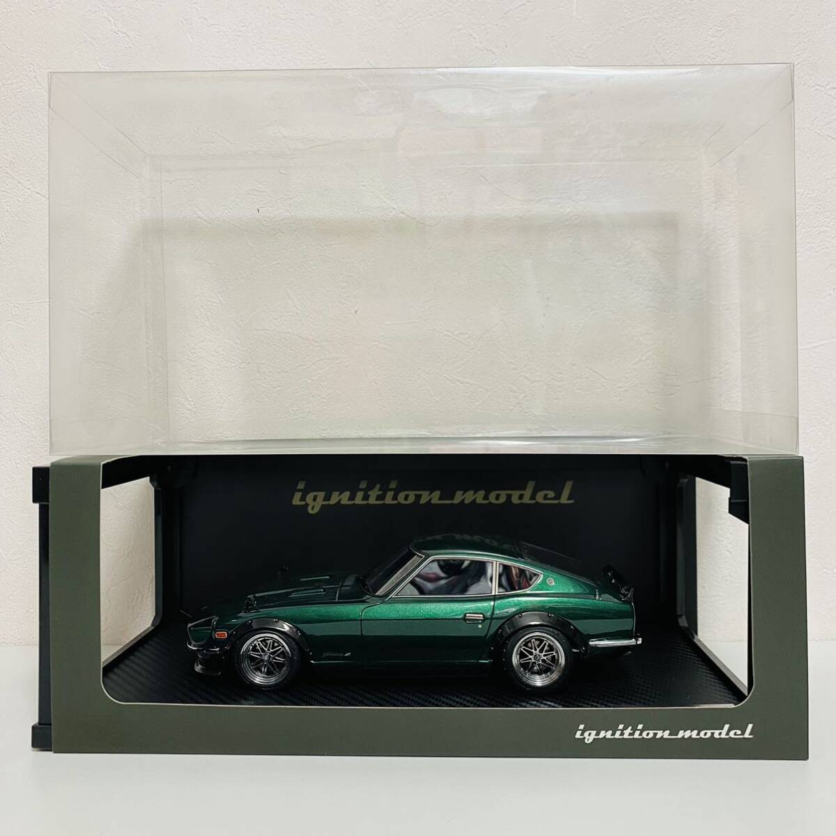 【美品】ignition model イグニッションモデル 1/18スケール Nissan Fairlady Z S30 Green 日産 フェアレディZ グリーン IG0688 ミニカー_画像2