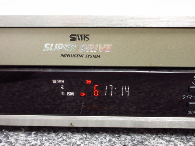 a5761 электризация OK Panasonic panasonic видеодека 3D-DIGITAL PROCESS S-VHS ET NV-SVB10 дистанционный пульт 2 шт имеется б/у товар 