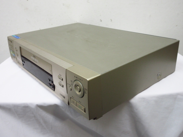 a5761　通電OK　パナソニック　panasonic　ビデオデッキ　3D-DIGITAL　PROCESS　S-VHS　ET　NV-SVB10　リモコン2個付き　ジャンク扱い　_画像4