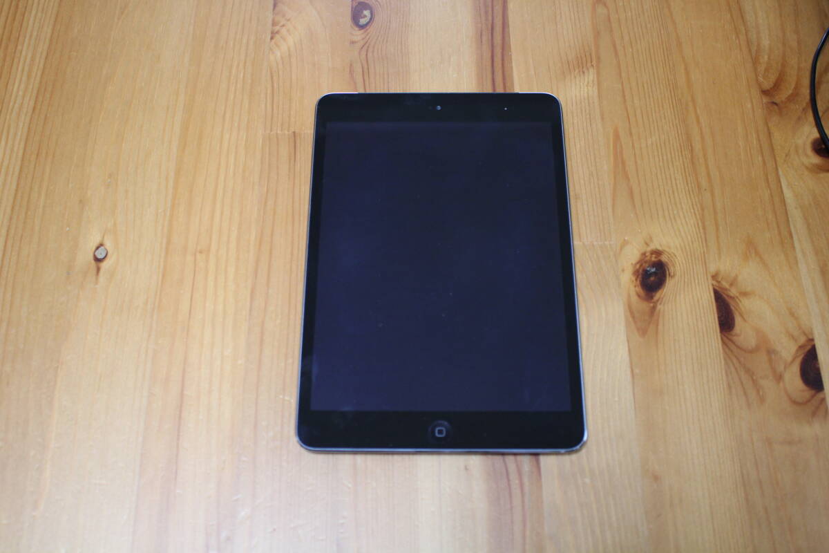 Docomo ipad mini2 iPad mini 2 Wi-Fi+Cellular 64GB_画像2