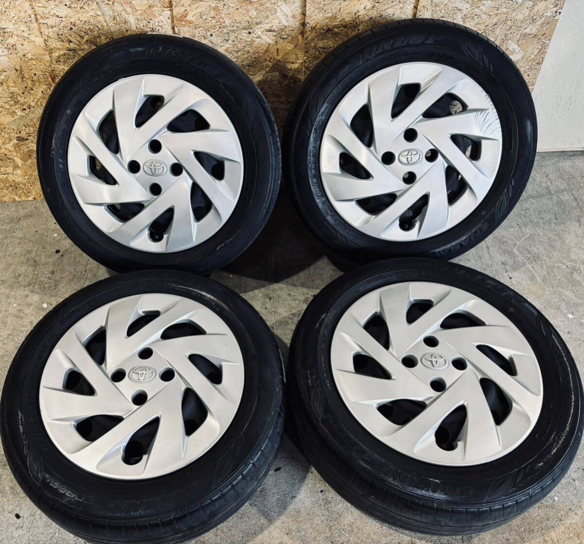 ★お値打ち出品★ 4本 アクア 純正 タイヤホイール 185/60R15 鉄チン スチール 15インチ 5.5J 4H PCD100 A-5-65_画像1