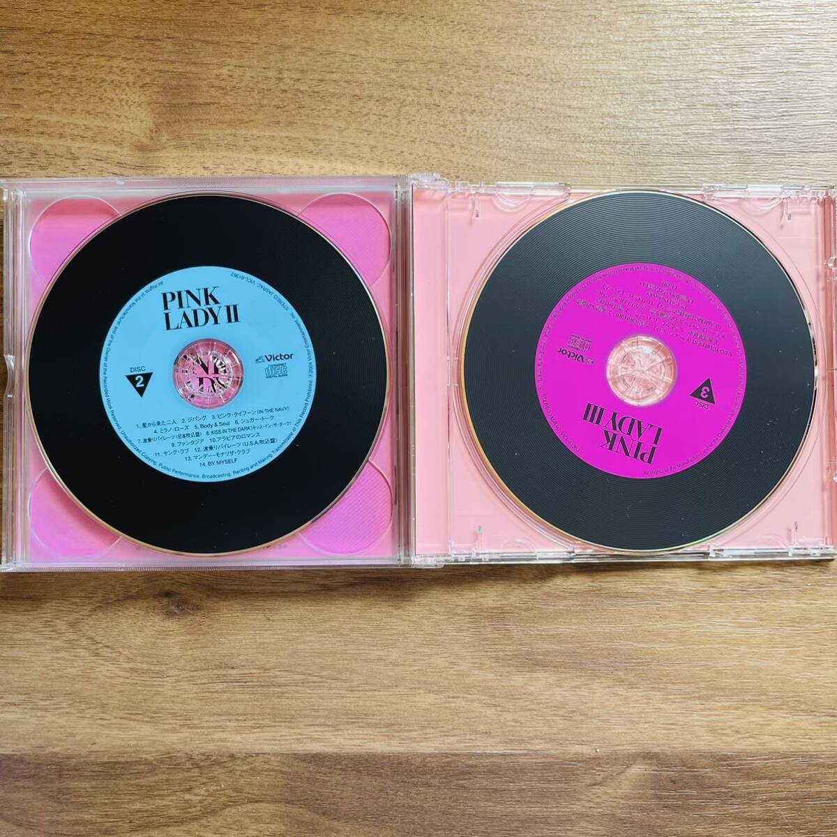 PINK LADY (フォトブックレット、ステッカー付) 3枚組ベストアルバム ピンクレディー CD_画像8