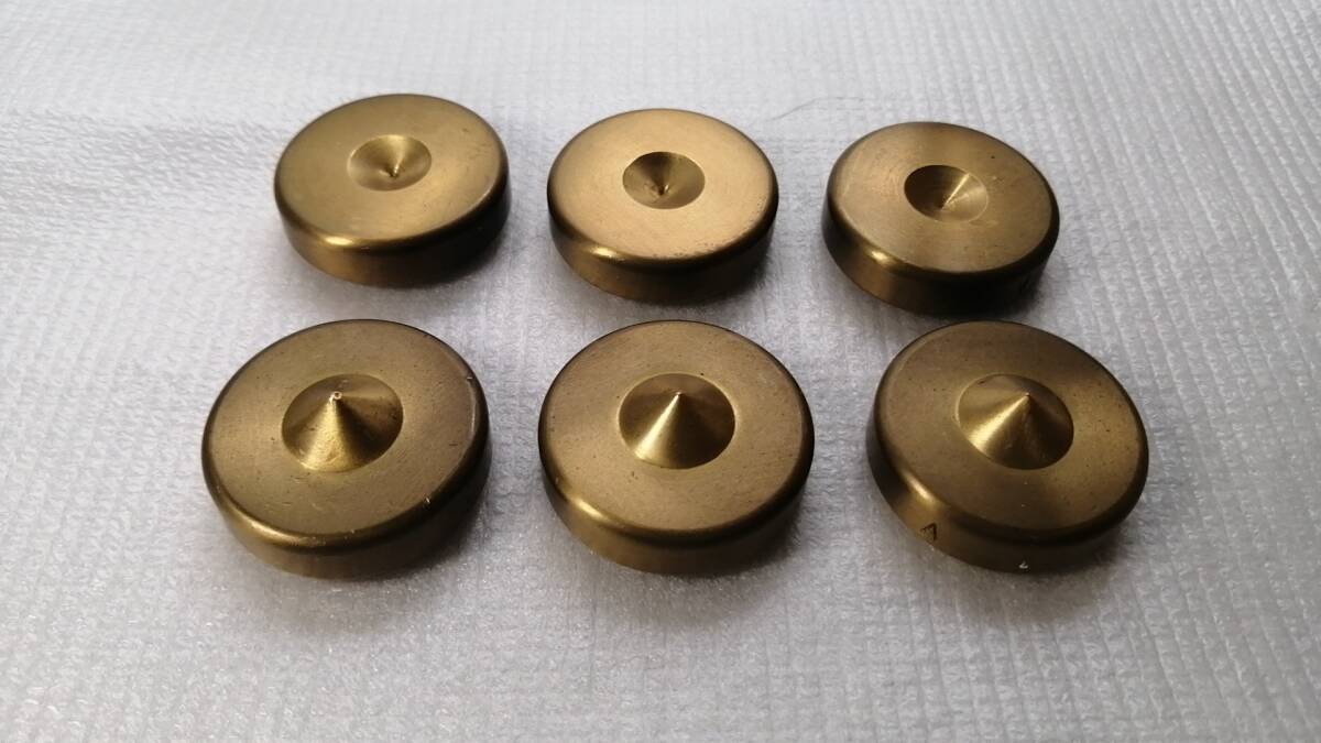 真鍮製 スパイク 上下 3ペアセット 重量級 直径36.5mm まあまあ美品 貴重な無垢真鍮 代行転売大歓迎 NCNRにて _画像1