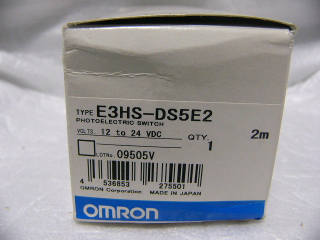 ★新品★ OMRON E3HS-DS5E2 2m 拡散反射形光電センサ_画像1