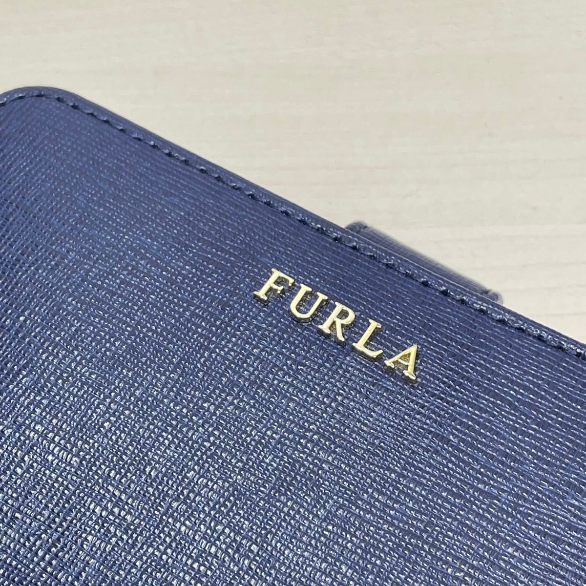 美品 FURLA フルラ 二つ折り財布 レザー ブルー  ウォレット