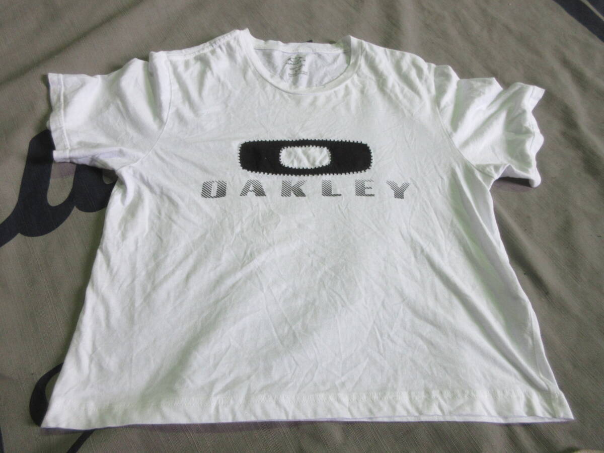 OAKLEY　半袖Tシャツ　サイズS★N-1_画像1