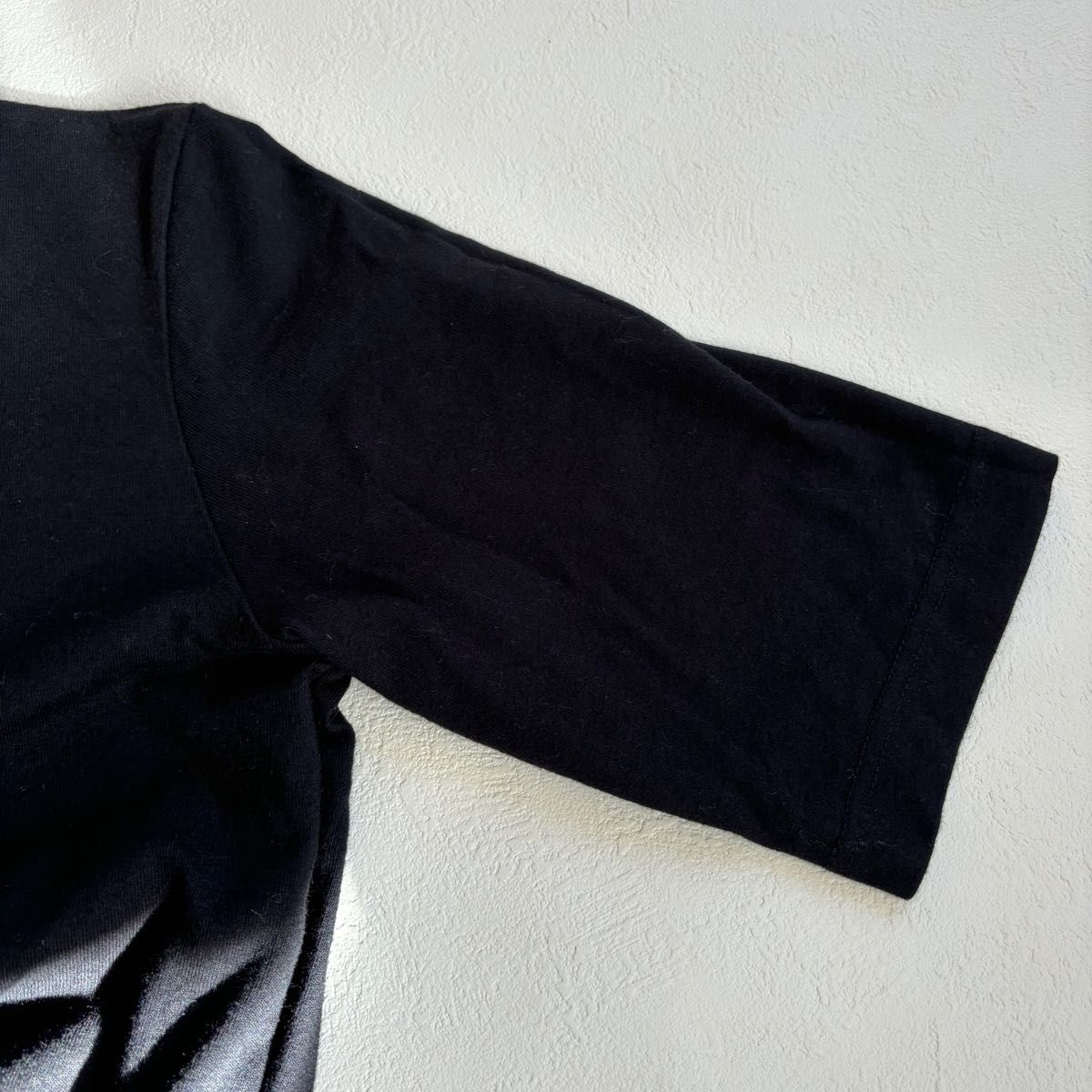 Agnes b.アニエスベー　スパンコールビーズ刺繍５部袖Tシャツ　 カットソー　ブラック