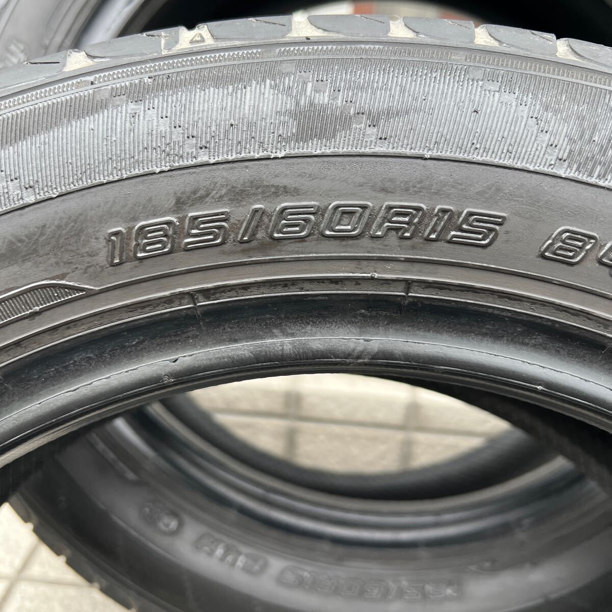 185/60R15 中古夏タイヤ4本セット　DUNLOP 溝あり18年製　EC204 画像判断アクアフィットヤリス_画像2