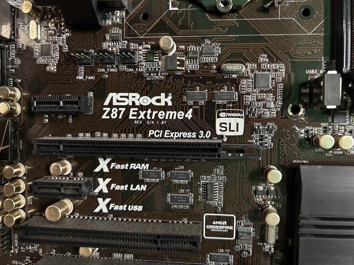★中古品 BIOS確認 ASRock Z87 Extreme4 LGA1150 ATXマザーボード IOパネル付属★_画像2