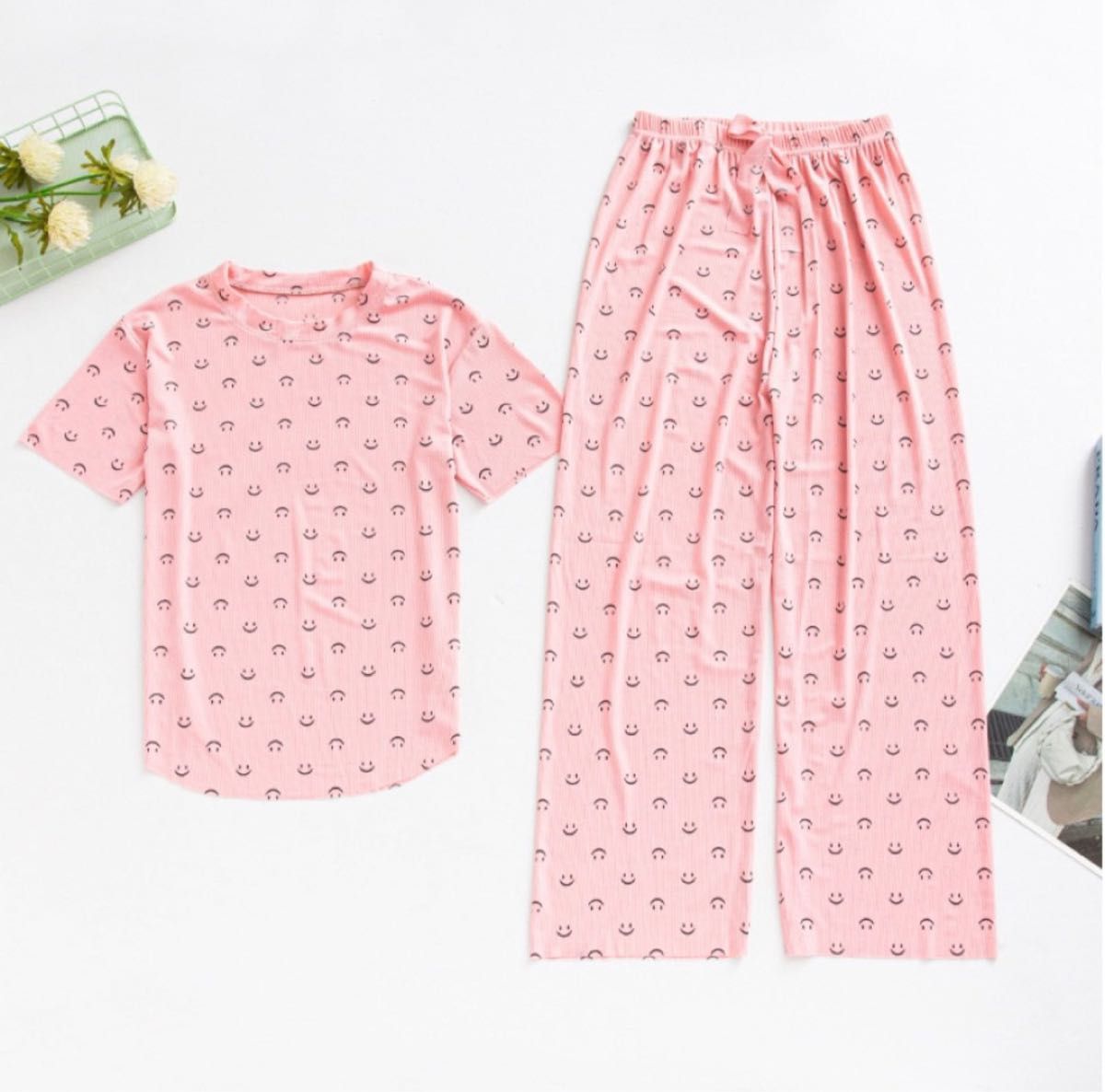 パジャマ ルームウェア 寝巻き 総柄 ナイトウェア 半袖長ズボンパジャマ上下セット 夏物　人気商品