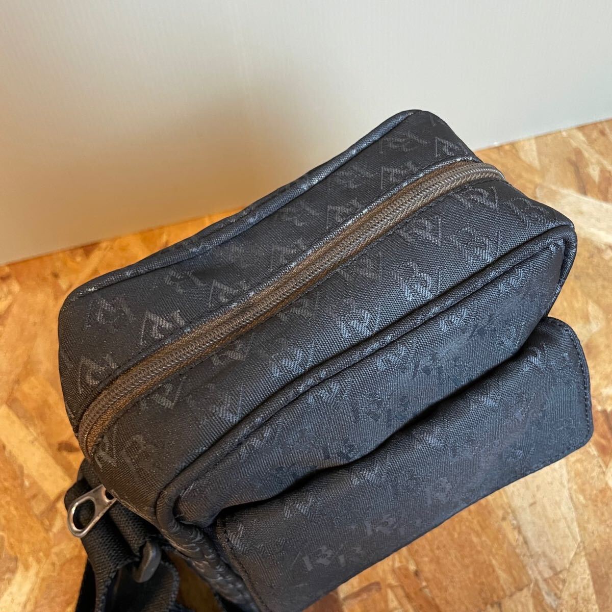 1円■美品■BOTTEGA VENETA ボッテガ ヴェネタ イントレッチオ リュージョン トートバッグ ショルダーバッグ ビジネスバッグ 黒 _画像5