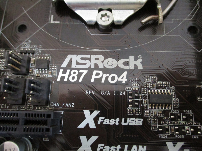 【Y10/N】CPU+マザー+メモリセット LGA1150 Asrock H87pro4 /Core i7-4770 / ADATA 16GB(8GB×2枚) PCパーツ_画像5