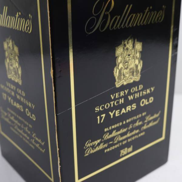 Ballantines（バランタイン）17年 ベリーオールド 43％ 750ml 黒陶器（重量 1492g）R24D300030の画像8