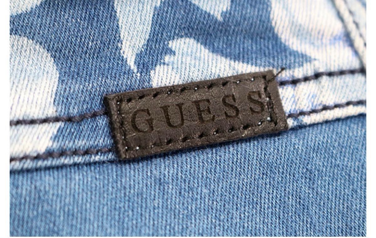 ゲス  guess  デニムショートパンツ 定価￥10890 新品タグ付き