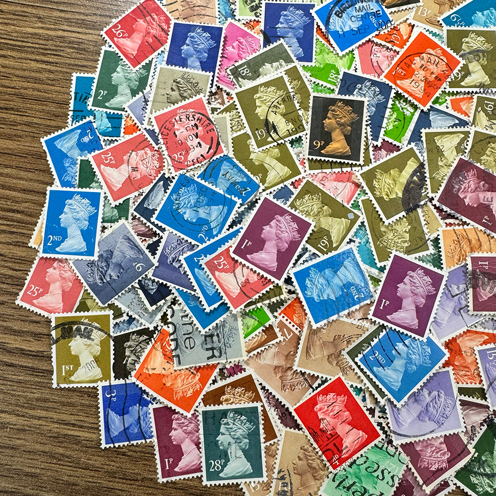 【イギリス】1960年代～使用済みMachin切手（エリザベス女王）大量200枚まとめてロット！希少！！(3JBmD5WAgm)_画像4