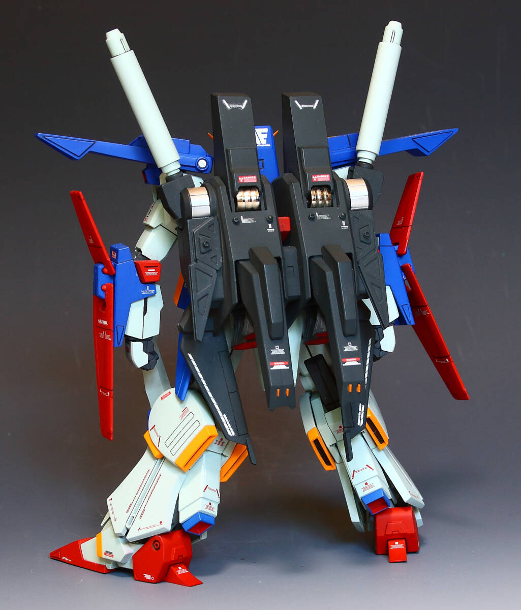 HGUC 1/144 ZZガンダム 改修【強化型MSZ-010S ガンダムZZ 】全塗装済み　完成品_画像8