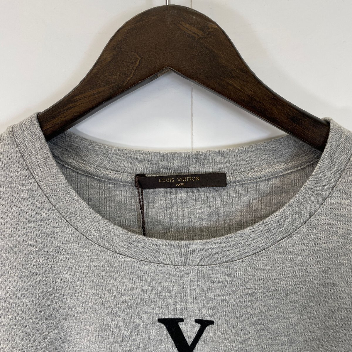 LOUIS VUITTON ルイヴィトン グレー RM171M CMS HBY05W フロッキークロスロゴTシャツ グレー XXL トップス コットン メンズ 中古_画像6