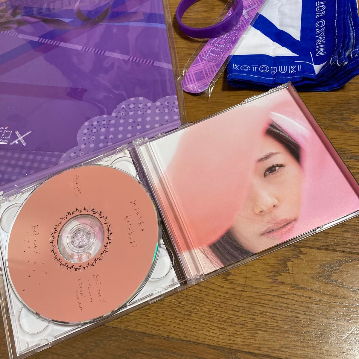 寿美菜子グッズ　ツアーパンフレット　CD DVD ハンカチ　ラバーバンド