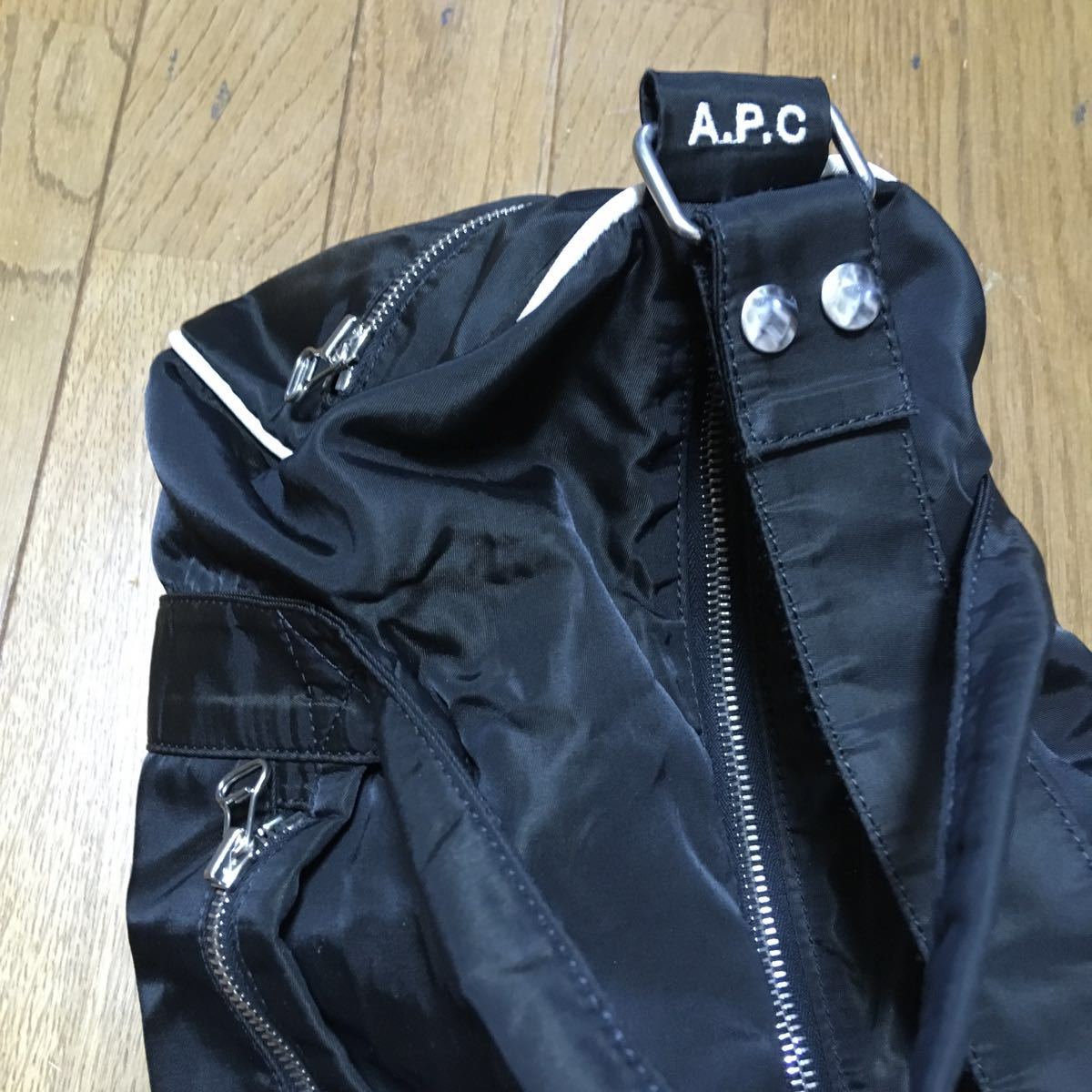 APC アーペーセー ロゴ ボストンバック ナイロン 旅行かばん ブラック 黒 3way ショルダーバッグ_画像2