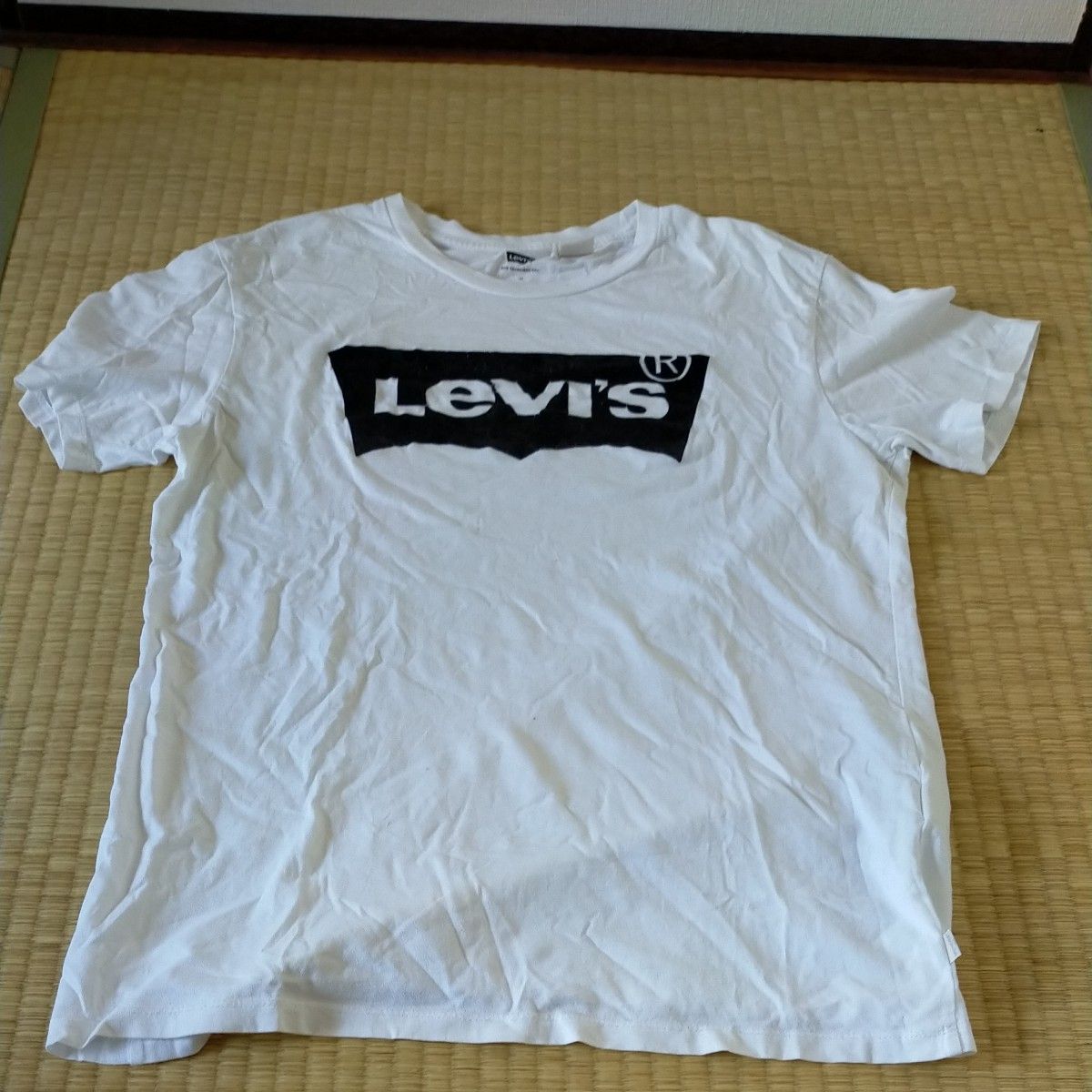 半袖Tシャツ　Levi's