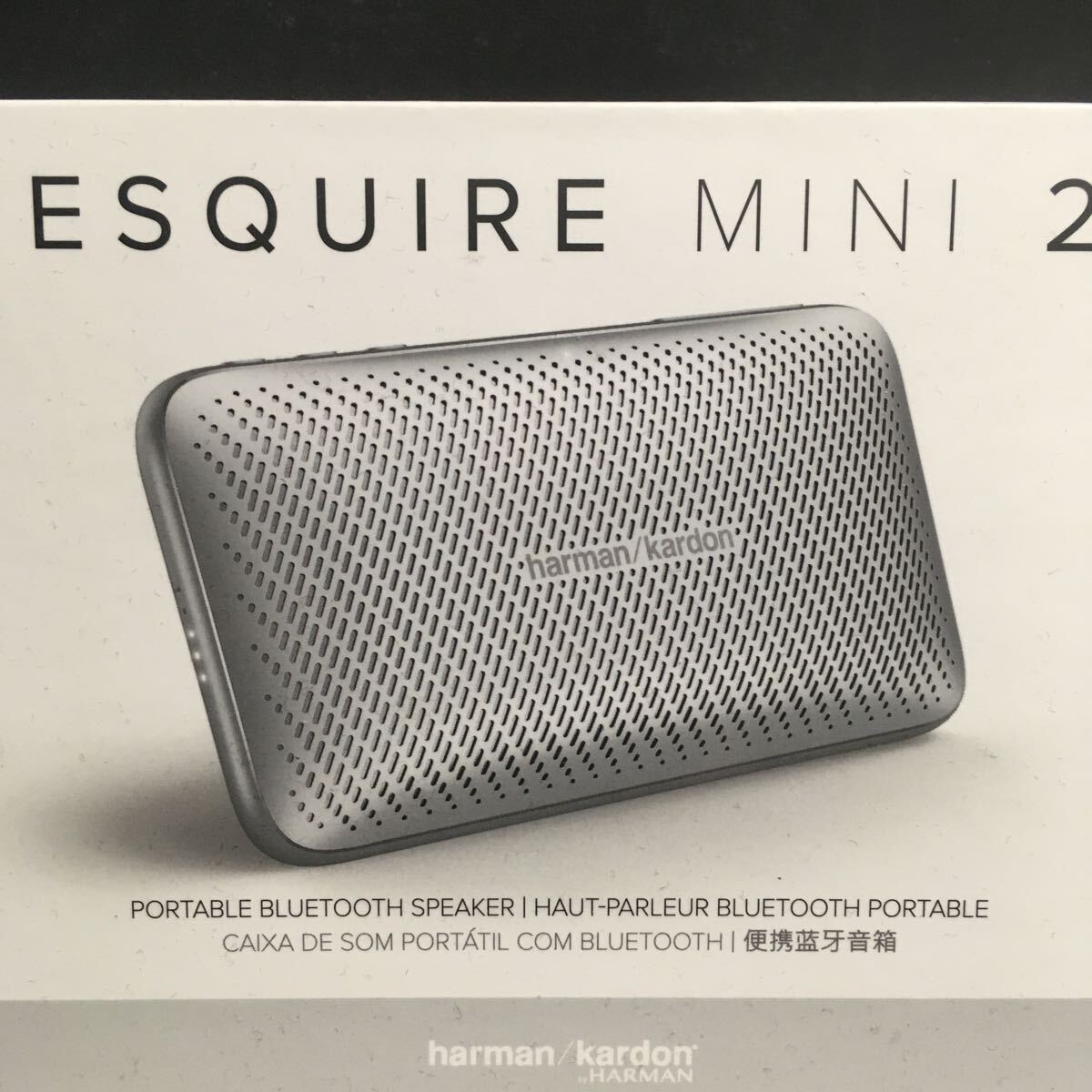 新品　harmankardon　ウルトラスリム&ポータブルBluetoothスピーカー　ESQUIRE Mini2　シルバー　簡易スピーカーフォンに！　定価=15268円_画像2