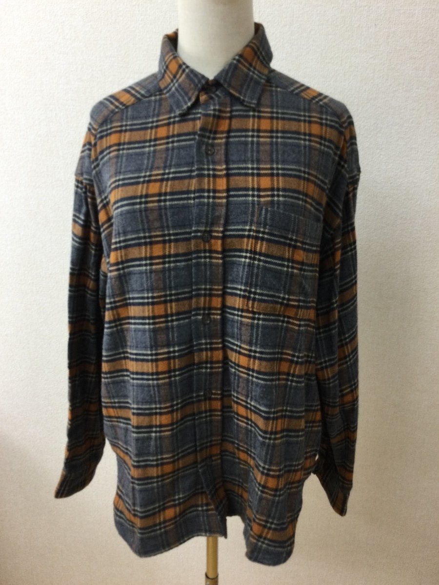 RNA check. flannel shirt gray . tea color. combination size M