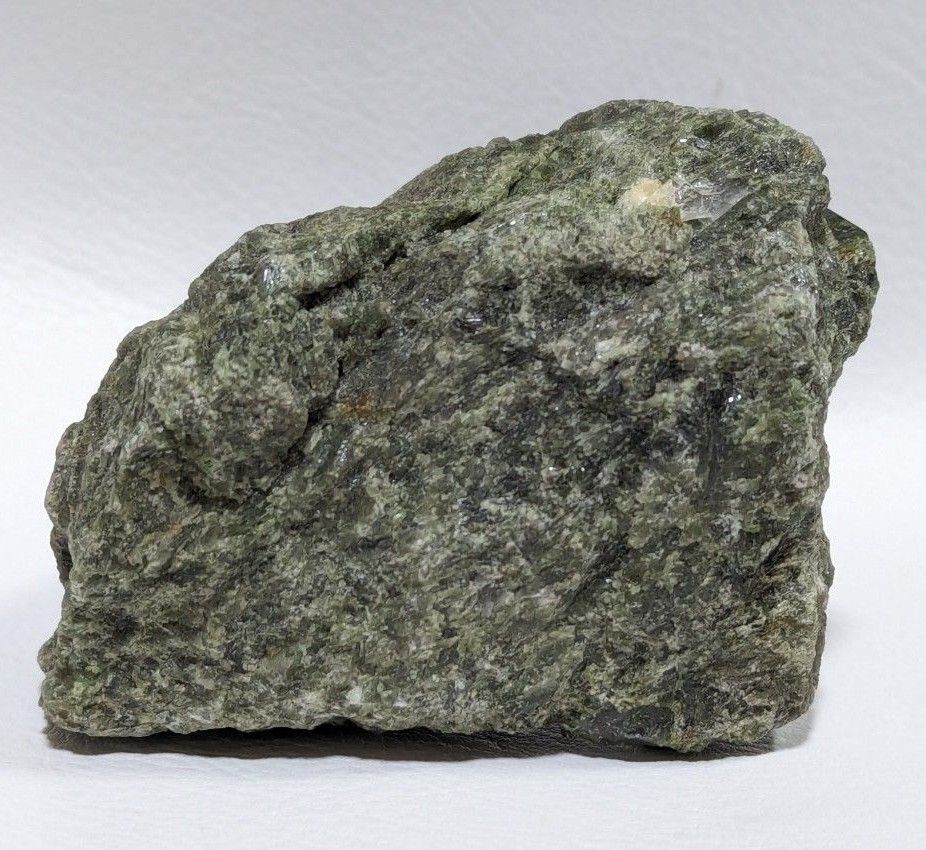 天然石 ブラジル産 クロムダイオプサイト 原石