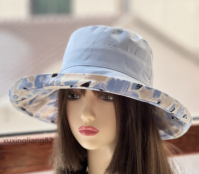 新販売 両面帽子 レディース 日除け帽子 UVカット つば広 小顔効果 バケットハット 折りたたみ 紫外線対策 帽子 女性用 _画像2