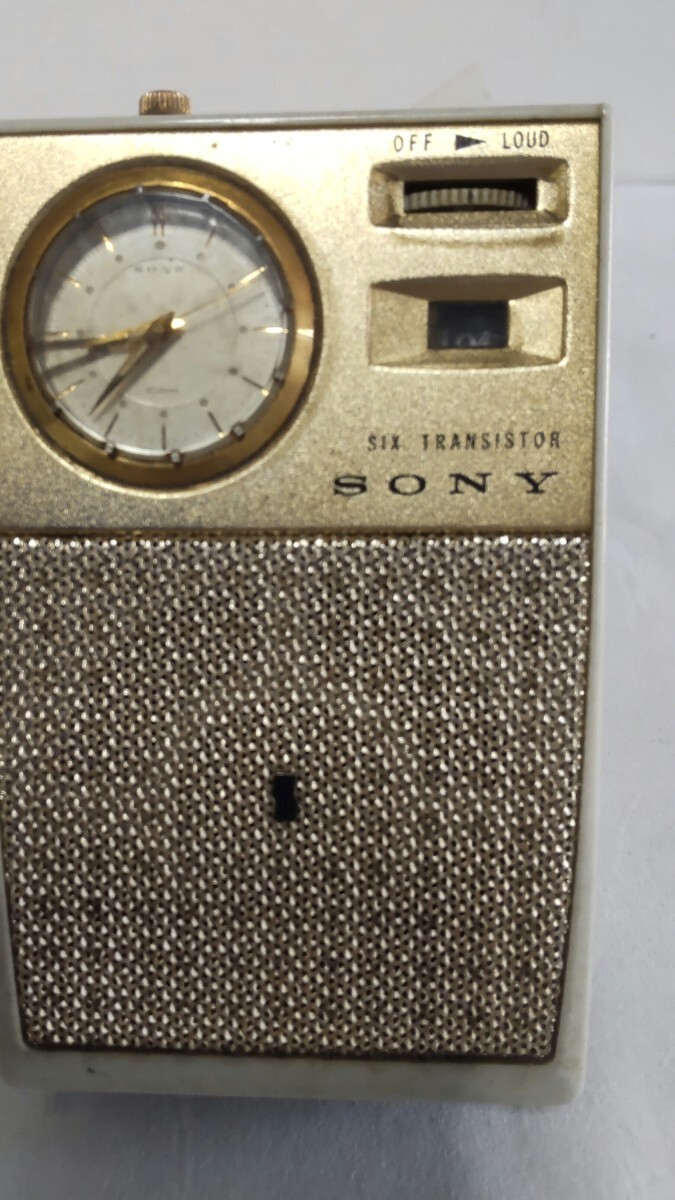 SONY ソニー・セイコー時計付 6石 トランジスタラジオ 昭和レトロ アンティーク ・視聴可能 中古品 ・TRWー621の画像2
