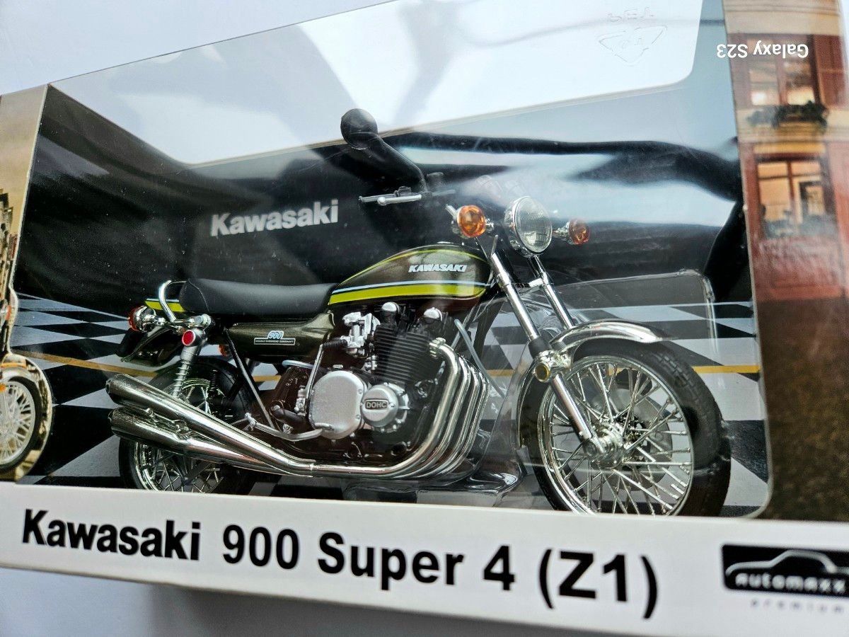 KAWASAKI900super4 Z1 アオシマ 1/12完成品バイクシリーズ新品未使用未開封品！