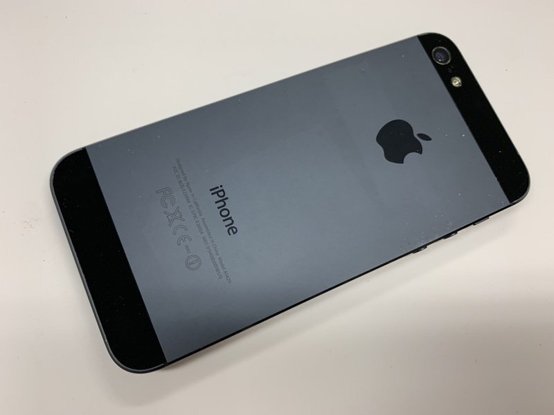 JN280 SoftBank iPhone5 ブラック 64GB 判定○ ジャンク ロックOFFの画像2