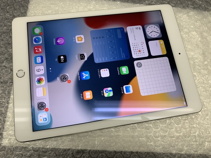 JN539 iPad Air 第2世代 Wi-Fiモデル A1566 シルバー 64GBの画像1