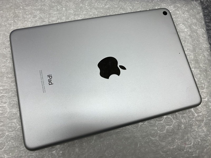 JN547 iPad mini 第5世代 Wi-Fiモデル A2133 シルバー 64GB ジャンク ロックOFFの画像2