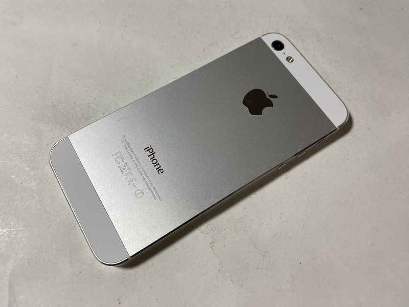IH151 SoftBank iPhone5 16GB ホワイト ジャンク ロックOFF_画像2