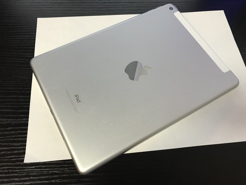 GL403 SIMフリー iPad(第5世代) Wi-Fi+Cellular 32GB シルバー_画像2