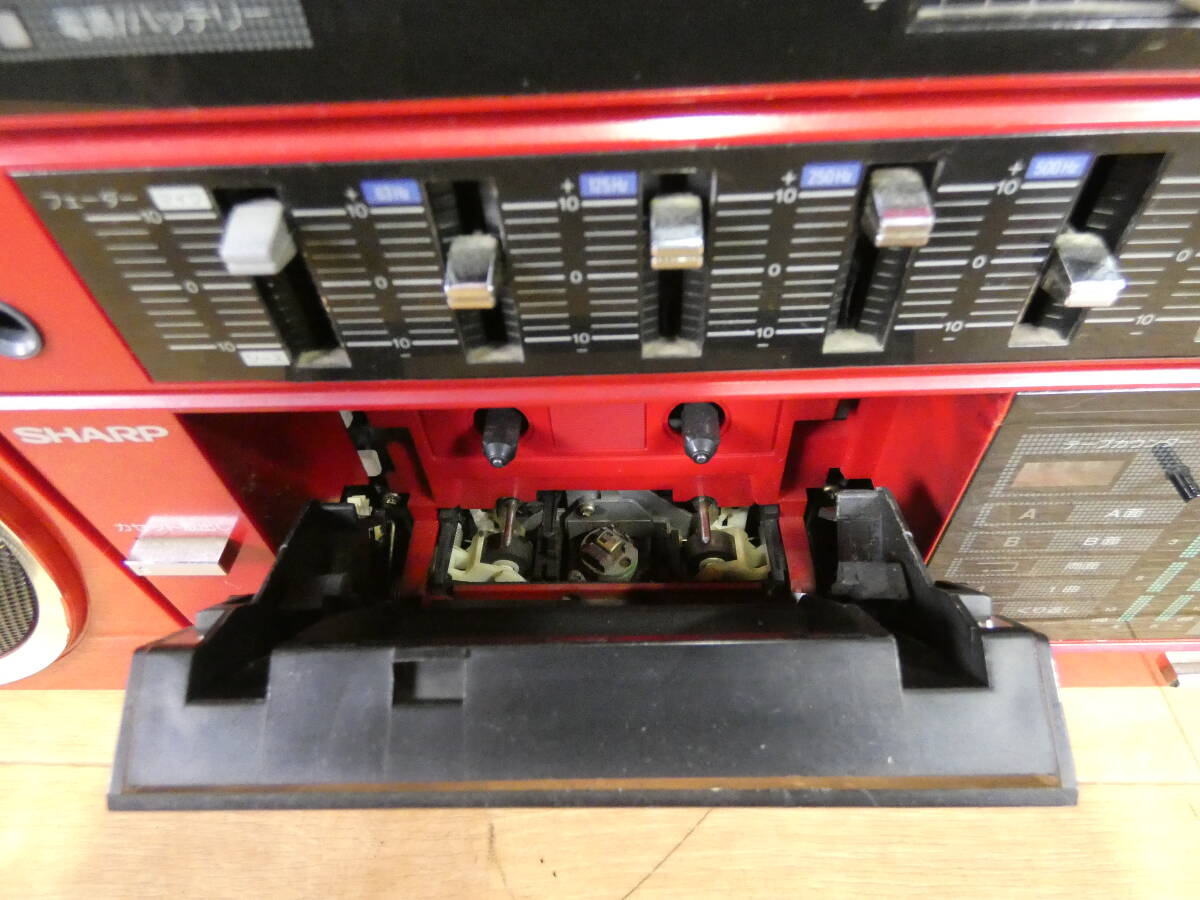 SHARP シャープ FEEL RS-5 カセットレコーダー スピーカー 分離型 赤 レッド オーディオ 音響機器 当時物 ※通電OK ジャンク ＠120(4)の画像7