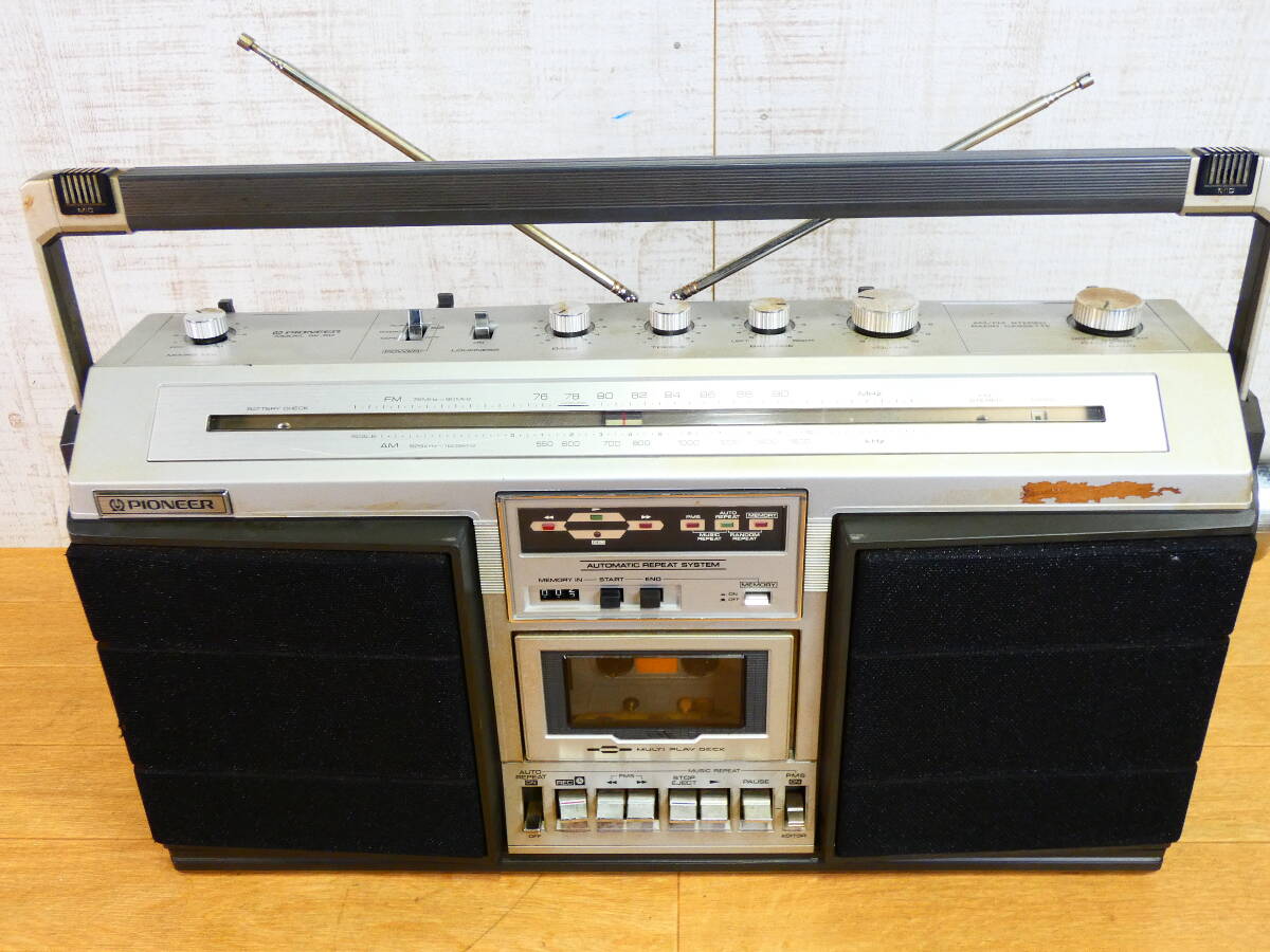 PIONEER Pioneer SK-50 radio-cassette radio FM AM stereo cassette recorder that time thing audio equipment * radio OK Junk @120(5)