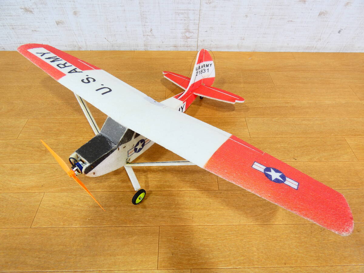 (S)* Junk radio controlled airplane final product total length approximately 47cm/ wing length approximately 77cm operation not yet verification details unknown @160(5)