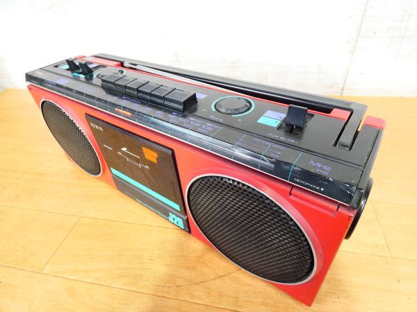 AIWA Aiwa CS-J20 radio cassette recorder 2BAND red red radio-cassette audio sound equipment that time thing * electrification OK Junk @80(4)