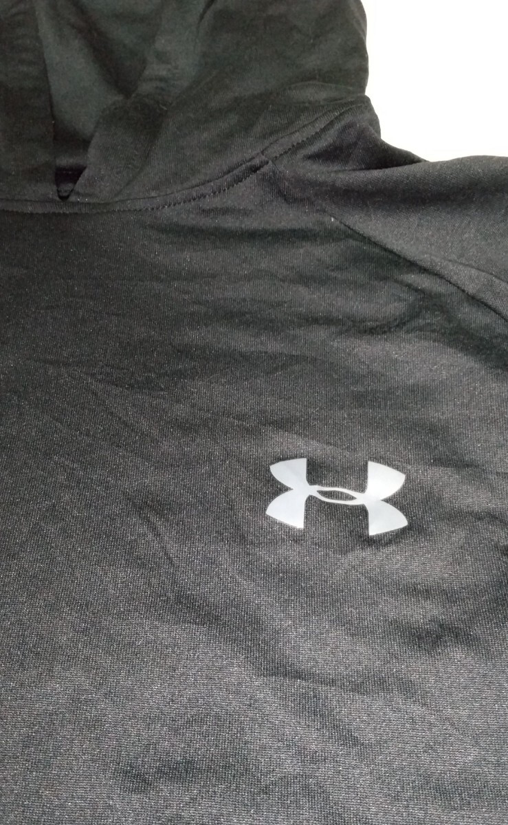 ☆UNDER ARMOUR アンダーアーマー フーディー長袖パーカー(フード付Tシャツ)MサイズHEATGEAR LOOSE薄 超軽量 約220gブラック黒色グレイGLAY_※シワや折り目があります。