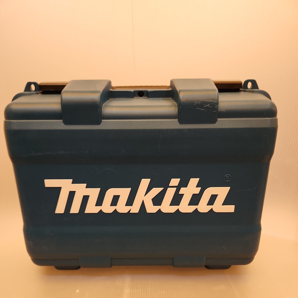 即決　中古　14.4v　125mm　充電式マルノコ　makita　HS470D　バッテリー1個　充電器　ケース　動作確認済み　送料無料_画像10