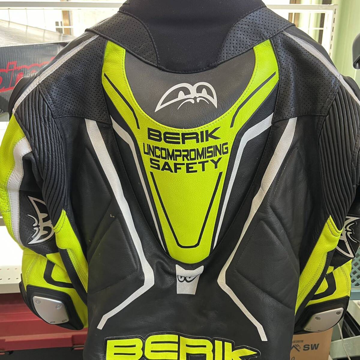 BERIK RACE-DEP 2.0 革ツナギ 52 西542 レーシングスーツ革ツナギBERIK 2.0 ベリックRACE-DEP