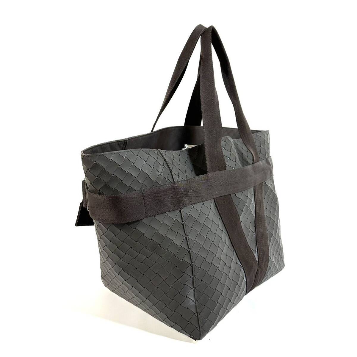 【美品】BOTTEGA VENETA ボッテガヴェネタ ニューラバー イントレチャート 大容量 肩掛け トートバッグ ダークブラウン イタリア製_画像5