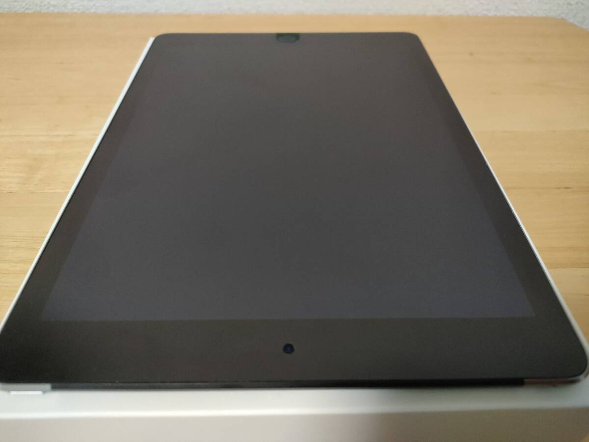 中古 iPad Air 第2世代 WiFi+Cellular 64GB スペースグレイ SIMフリー ①_画像4