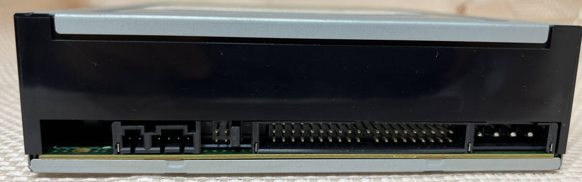 DVR-A7203LE(AD-7203A) (付属品：IDEケーブル・ガイド2枚・フロントベゼル黒) 内蔵DVDドライブ [アイオーデータ IODATA SONY NEC Optiarc]の画像4