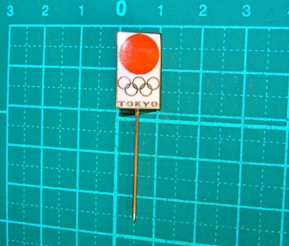 未使用 美品 希少 1964年 東京オリンピック 東京五輪 マーク 大会 日の丸 国旗 七宝焼き 記念品 記章 バッジ ピンバッチ メダル 記念章