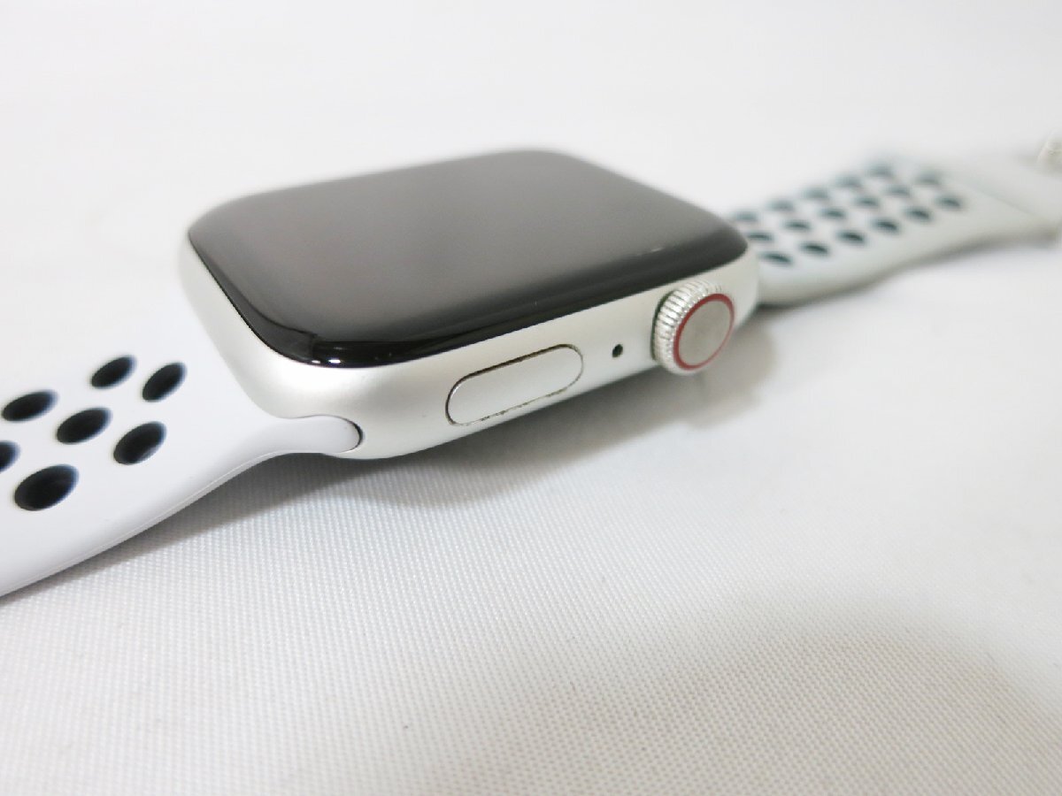 中古　Apple Watch アップルウォッチ Nike+ Series 4 GPS+Cellularモデル 44mm MTXK2J/A A2008_画像2
