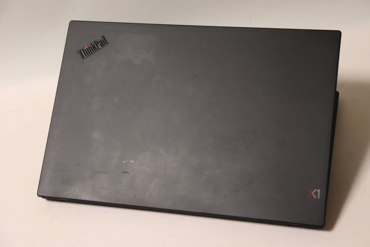 m653. Lenovo / ThinkPad X1 Carbon / 20KGCTO1WW / Core i5-8250U / 8GBメモリ / SSDなし / 通電確認・ジャンク_画像3