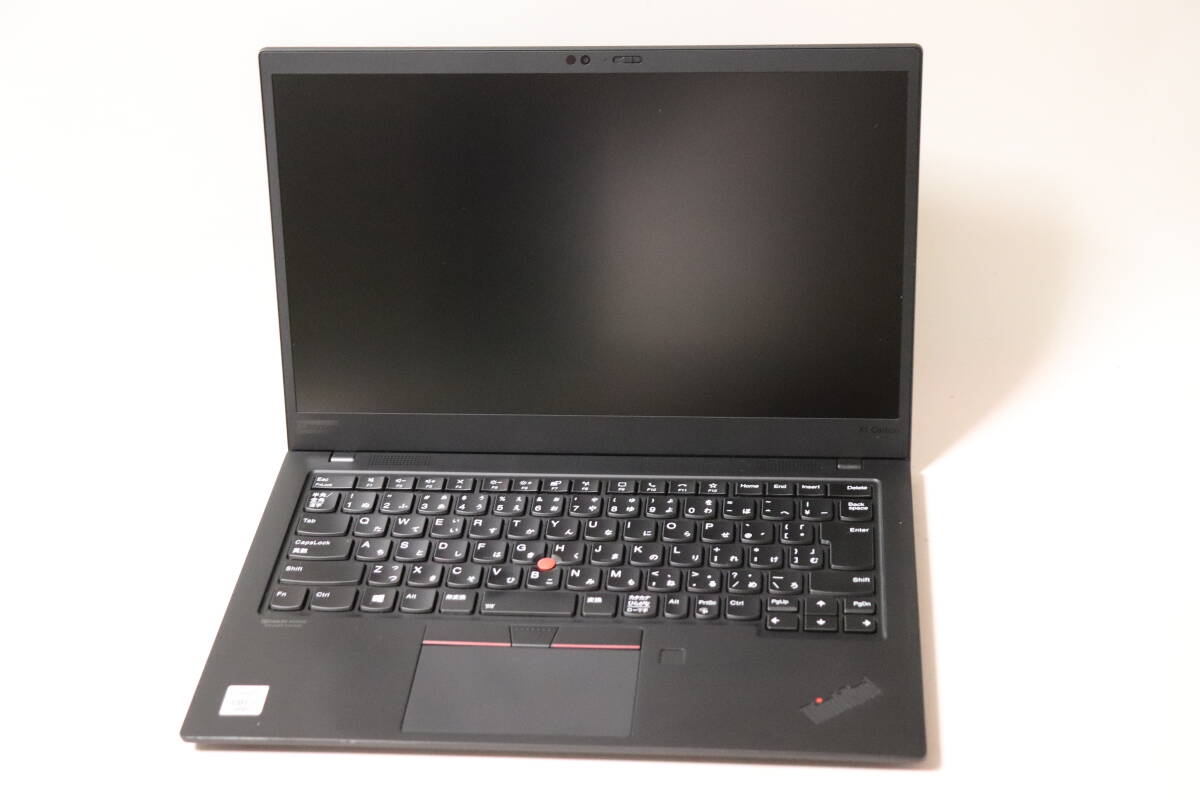 m657. Lenovo / ThinkPad X1 Carbon / 20UACTO1WW / Core i7-10610U / 16GBメモリ / SSDなし / 通電確認・ジャンク_画像1